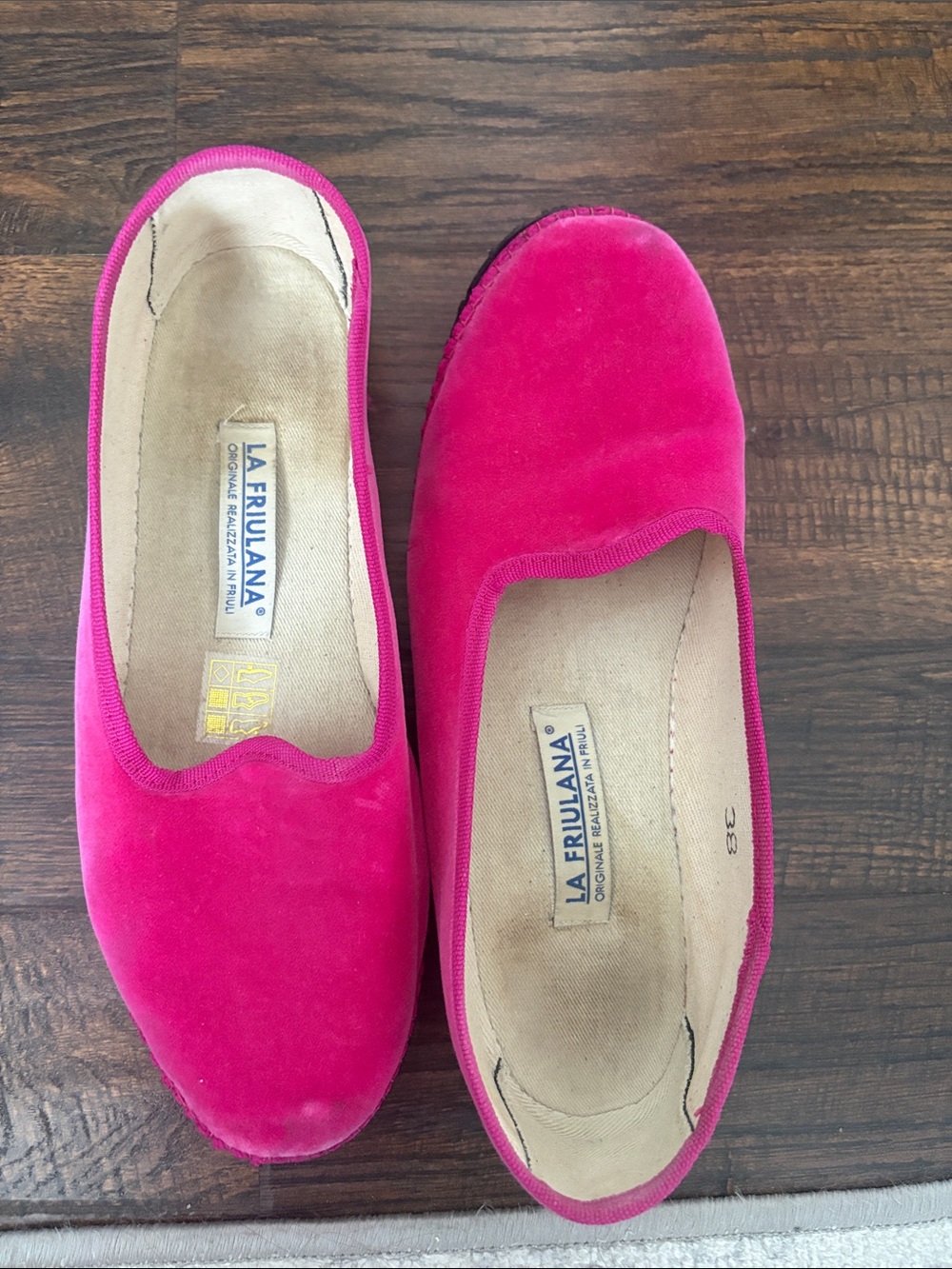 Women's Fuchsia Velvet Slip-On Flats